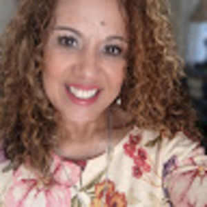 Meet your Posher, Sonia lozada